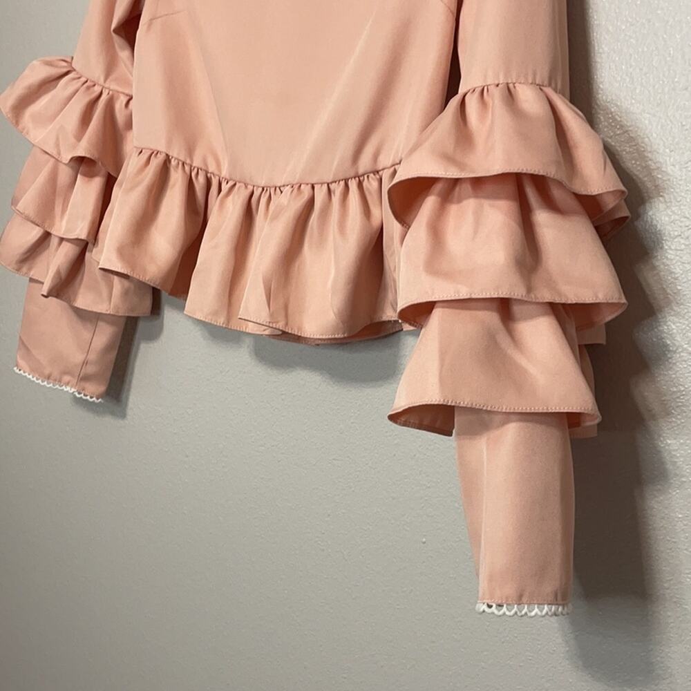 ENDLESS ROSE Tiered Ruffle Blouse Size XS - Picture 3 of 10